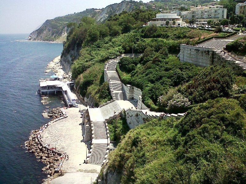 Le Querce Bed & Breakfast Ancona Bagian luar foto